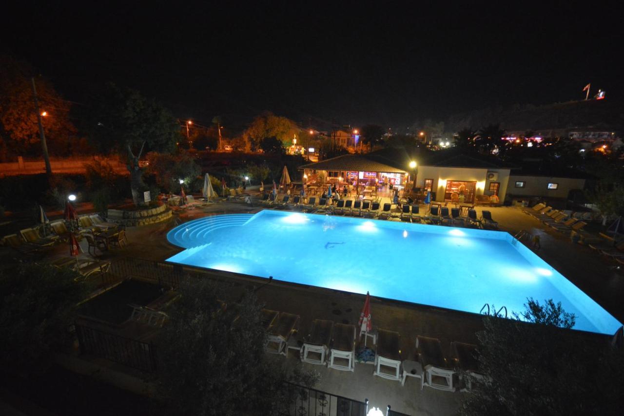 אולודניץ Saray Hotel מראה חיצוני תמונה