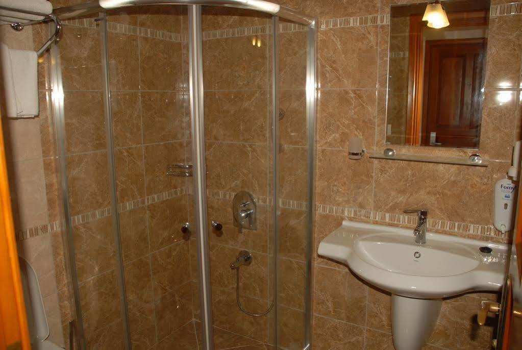 אולודניץ Saray Hotel מראה חיצוני תמונה