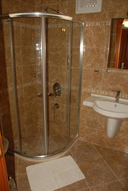 אולודניץ Saray Hotel מראה חיצוני תמונה