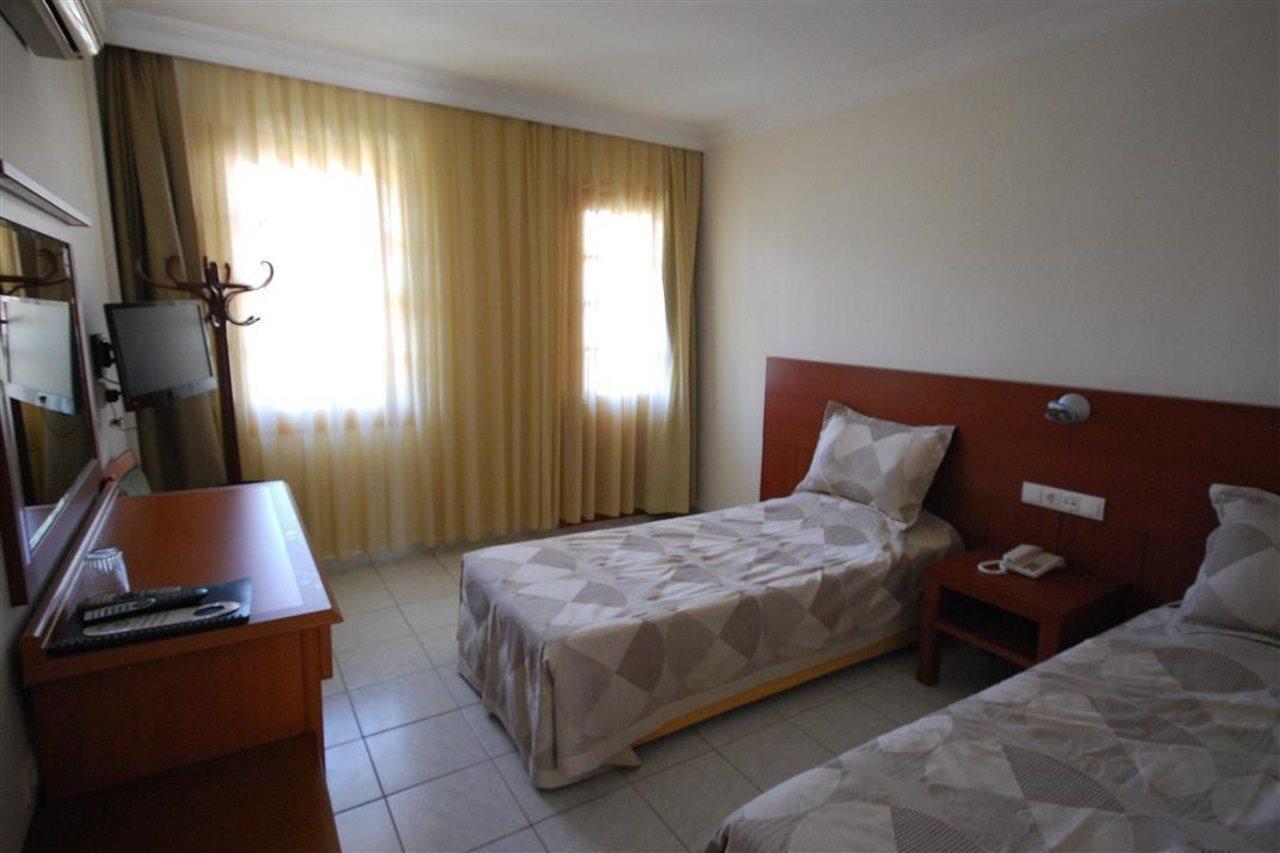 אולודניץ Saray Hotel מראה חיצוני תמונה