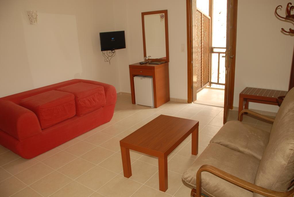 אולודניץ Saray Hotel מראה חיצוני תמונה